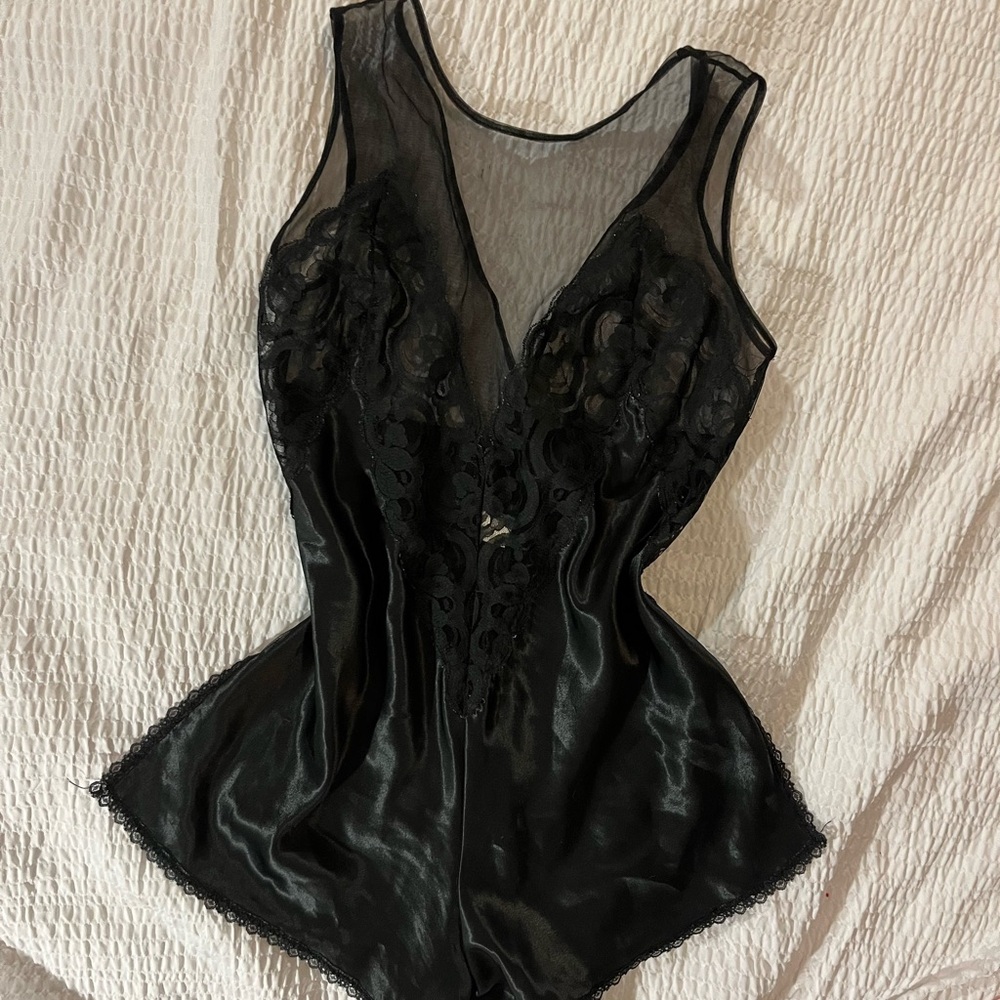 Y2K Black Lace Bodysuit